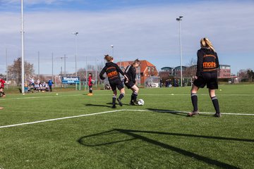 Bild 20 - B-Juniorinnen SG Weststeinburg/Bei - SV Fisia 03 : Ergebnis: 1:2